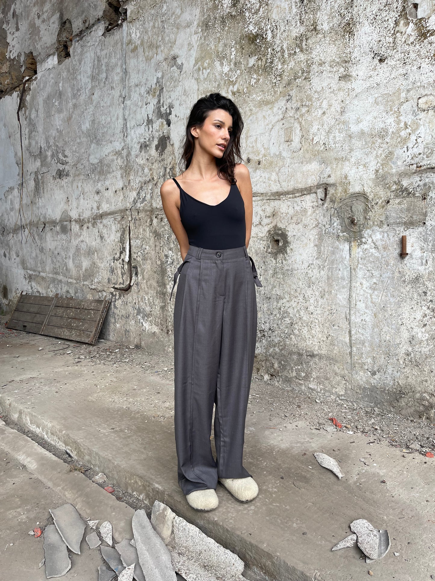 PANTALON À PINCES GRIS - « SACHA »
