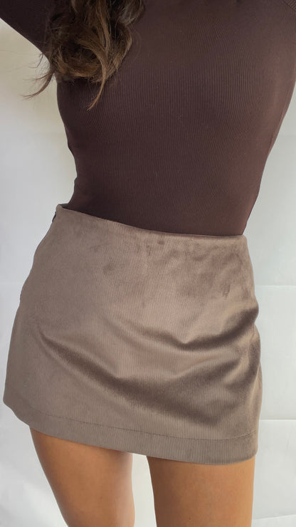 MINI JUPE SHORT - HOTTEST COCO