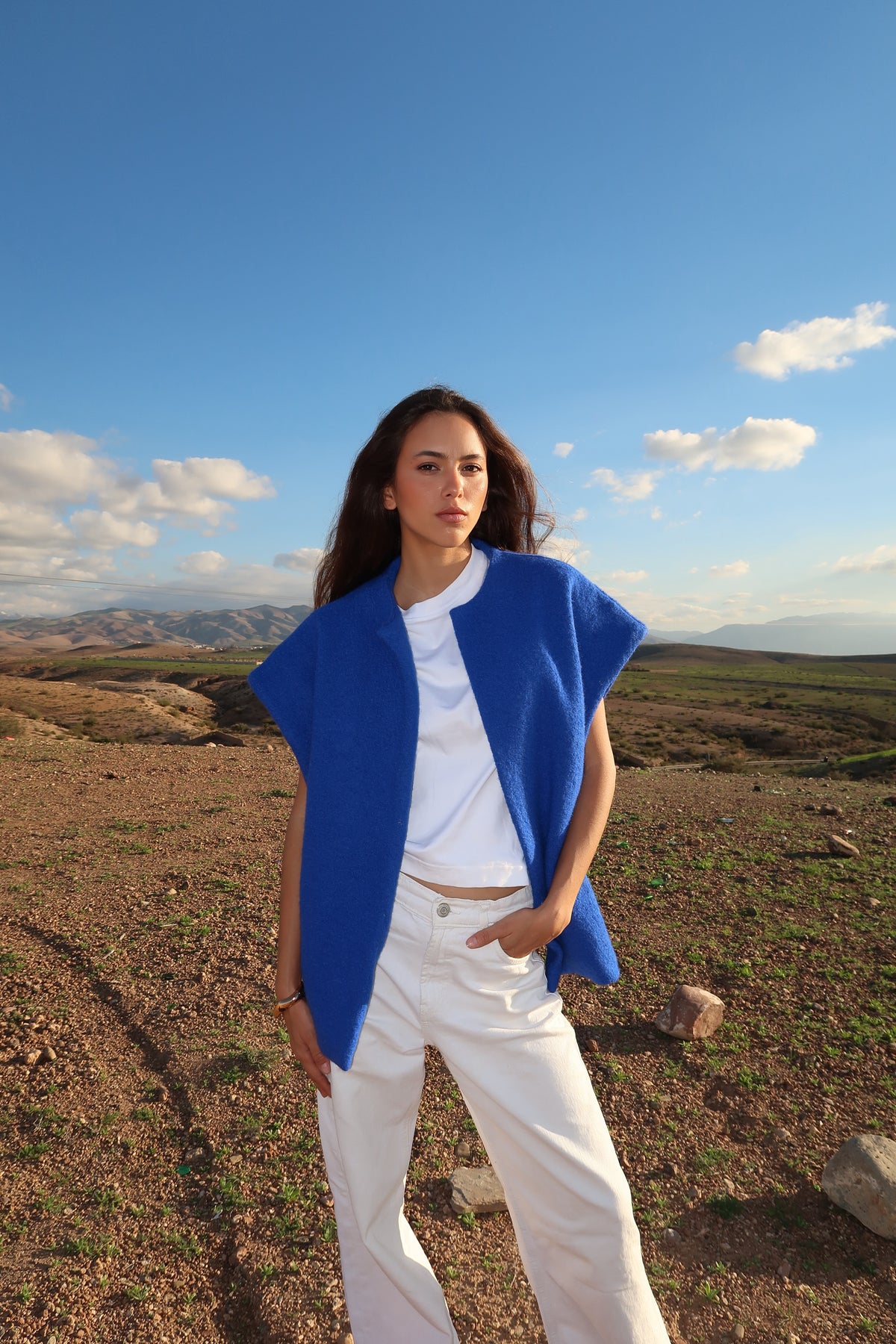 Aperçu complet de la pièce, gilet en laine "Bleu De Marrakech" — vêtement écoresponsable.