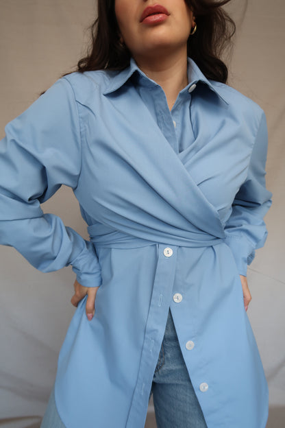 CHEMISE BLEUE "FOLD & TIE" 100% COTON