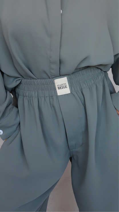 PANTALON EXTENSIBLE EN SOIE- KAKI