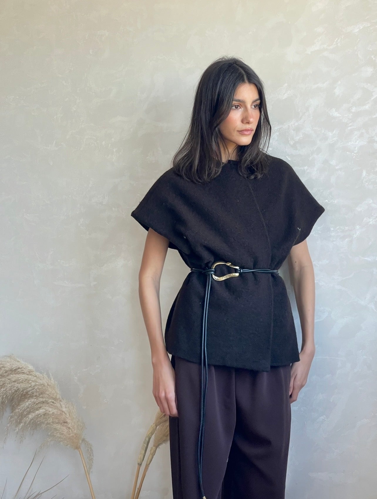 GILET EN LAINE - "MARRON PRESQUE NOIR"