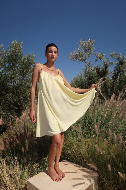ROBE COURTE DOS NU JAUNE - "PIOUPIOU"