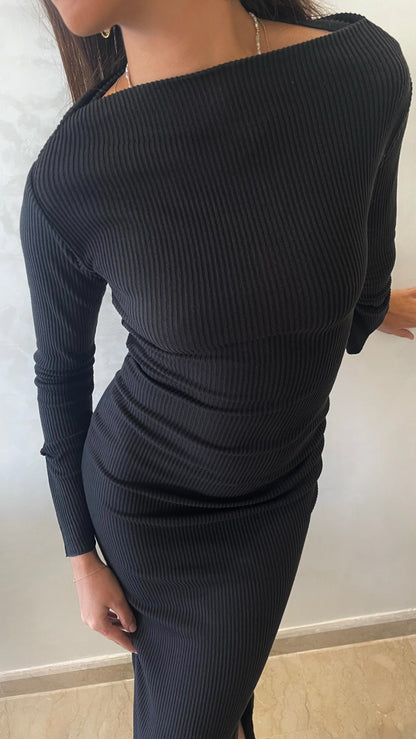 ROBE EN MAILLE NOIRE - "HOURGLASS"