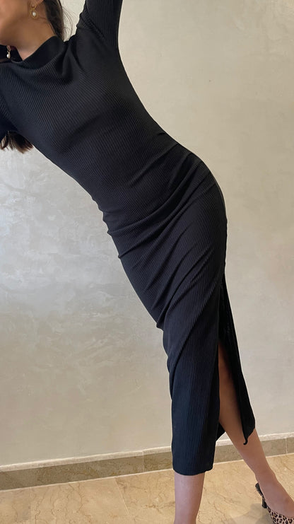 ROBE EN MAILLE NOIRE - "HOURGLASS"