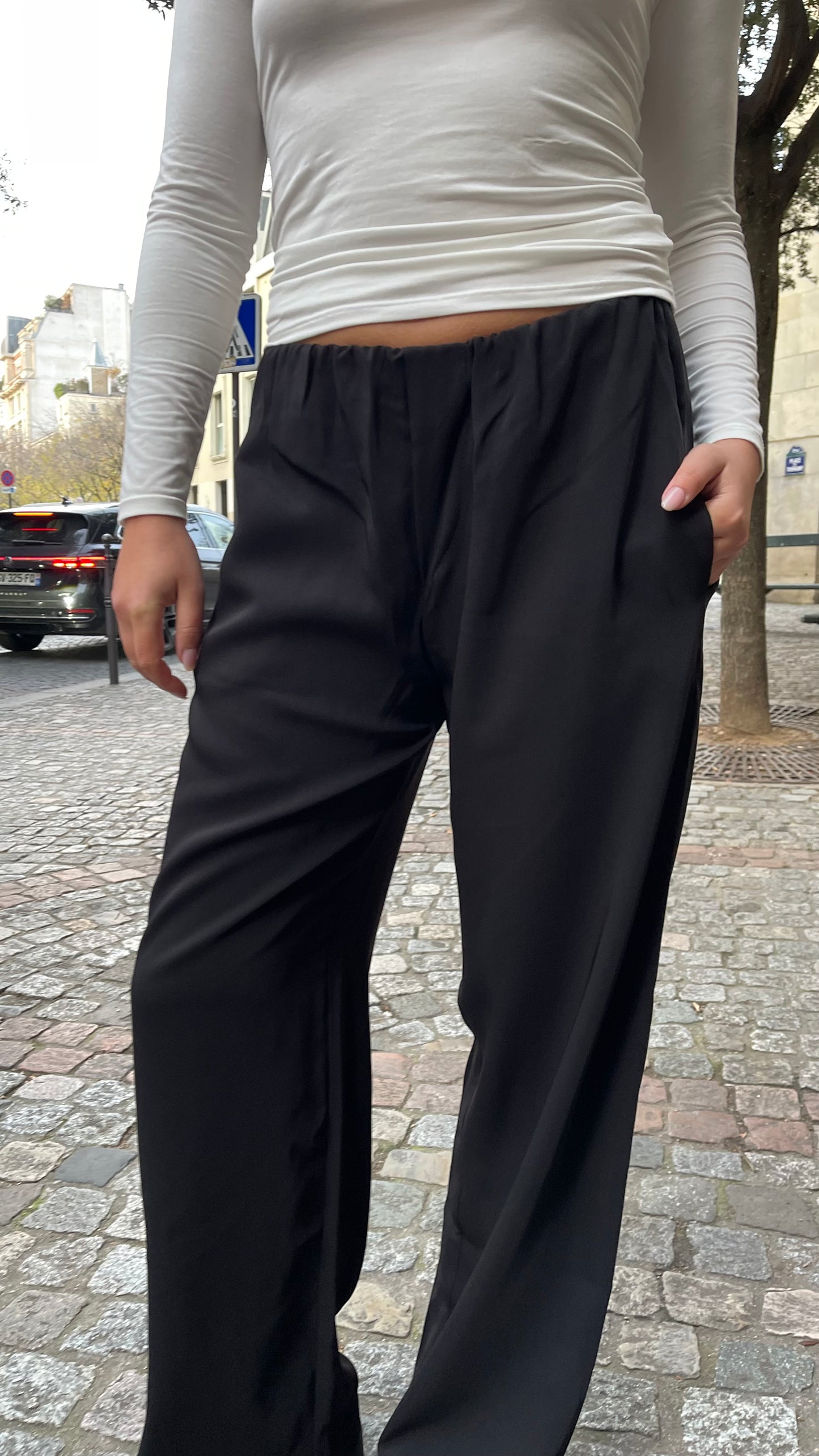 PANTALON À CEINTURE INVISIBLE NOIR - « LAYLOW »